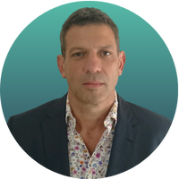 Alex-Riachi-Gradient Behind